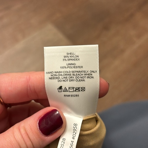 NWT Express Gold Sequin Crop Tank - S - Picture 6 of 6